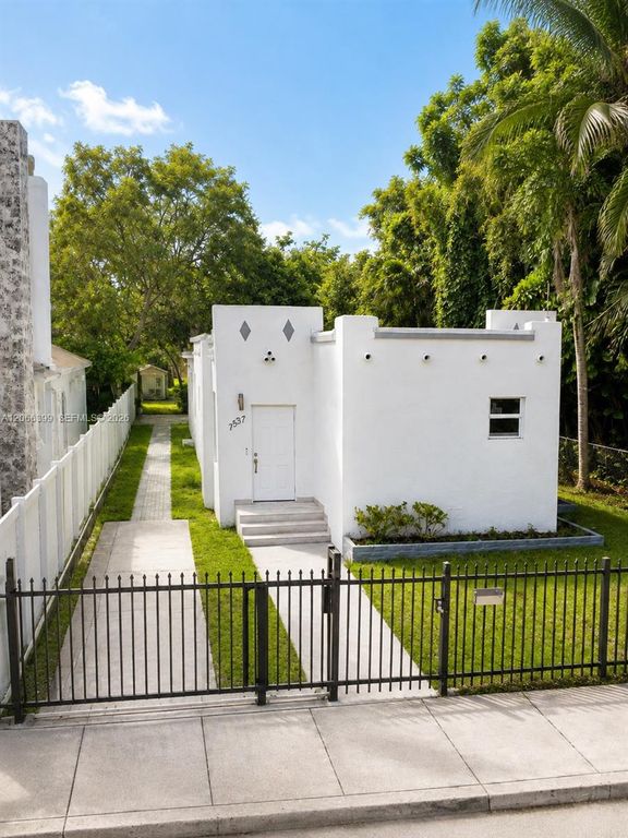 7537 NW 3rd Avenue 1, Miami, FL 33150