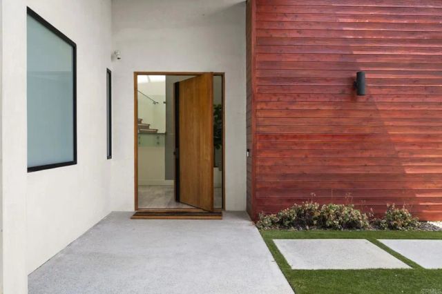 2170 Via Nina, La Jolla, CA 92037
