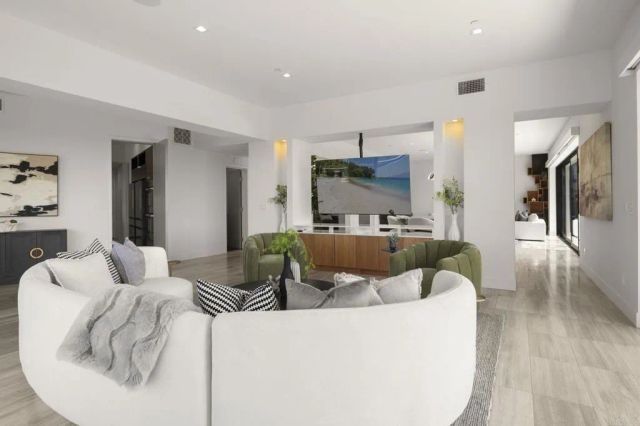 2170 Via Nina, La Jolla, CA 92037