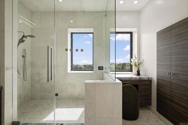 2170 Via Nina, La Jolla, CA 92037