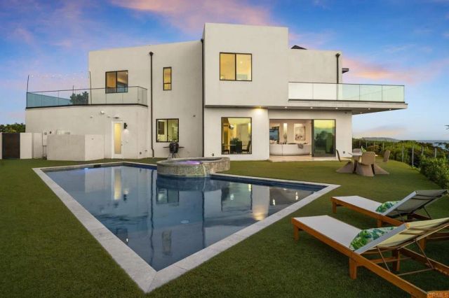 2170 Via Nina, La Jolla, CA 92037