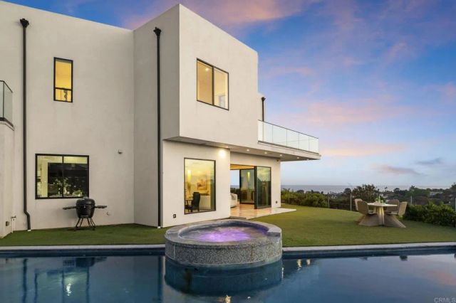 2170 Via Nina, La Jolla, CA 92037