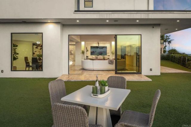2170 Via Nina, La Jolla, CA 92037