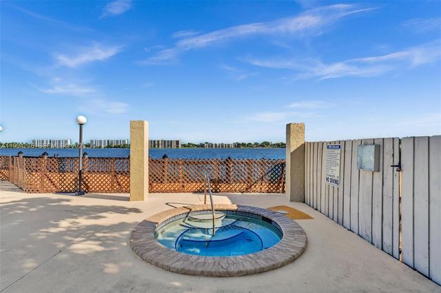 109 Lake Emerald Dr 108, Oakland Park, FL 33309