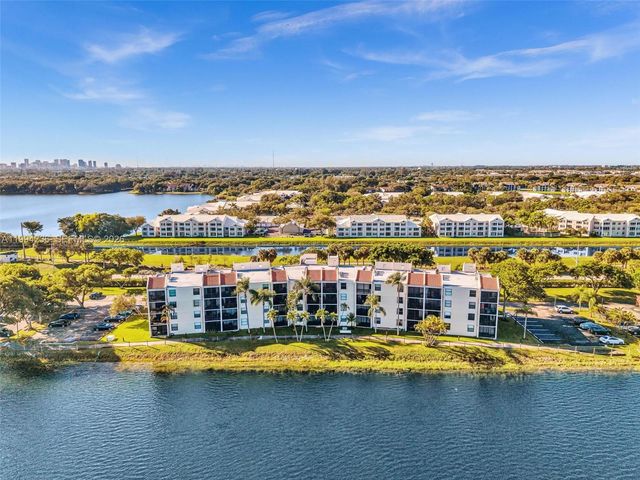 109 Lake Emerald Dr 108, Oakland Park, FL 33309