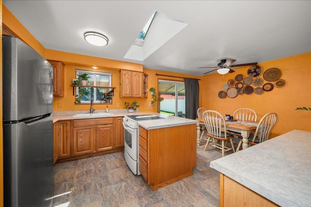 638 N Staples St, Medical Lake, WA 99022
