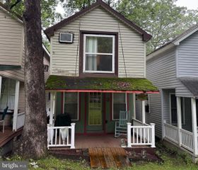 3 MOUNT LEBANON DR, Lebanon, PA 17046