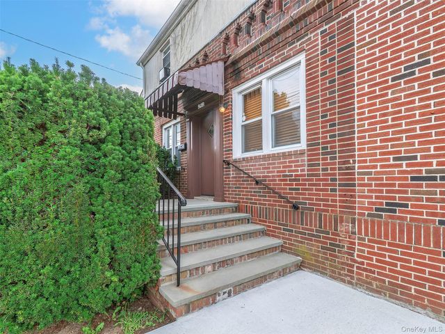 92 Elm Avenue 1st Floor, Glen Cove, NY 11542