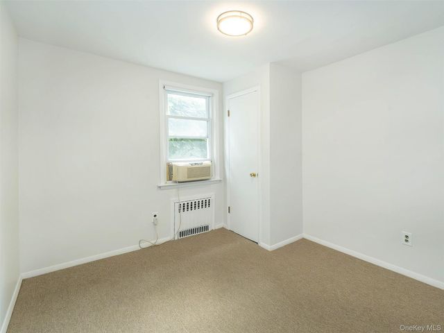 92 Elm Avenue 1st Floor, Glen Cove, NY 11542