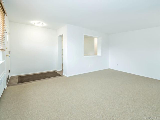 92 Elm Avenue 1st Floor, Glen Cove, NY 11542