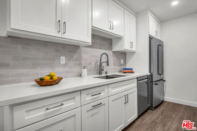 914 Lincoln Boulevard 202, Santa Monica, CA 90403