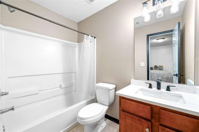 1501 Glen Ivy BLDG 15, Marietta, GA 30062
