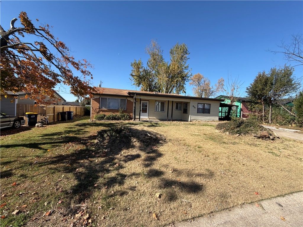 804 N 14th Street, Rogers, AR 72756