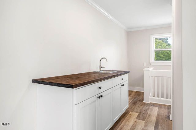 570 West Street, Pittsboro, NC 27312