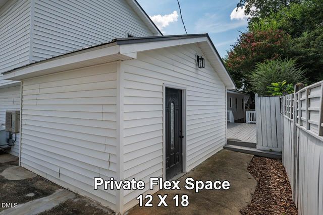 570 West Street, Pittsboro, NC 27312
