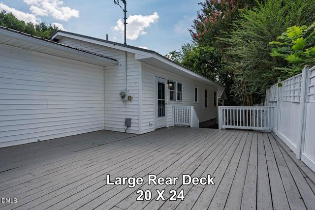 570 West Street, Pittsboro, NC 27312