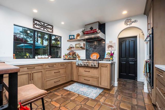 2763 W VICTORIA DR, Alpine, CA 91901