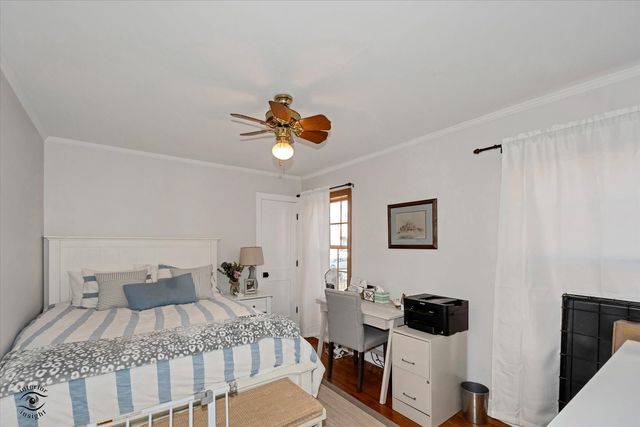 9751 S Hamlin Avenue, Evergreen Park, IL 60805