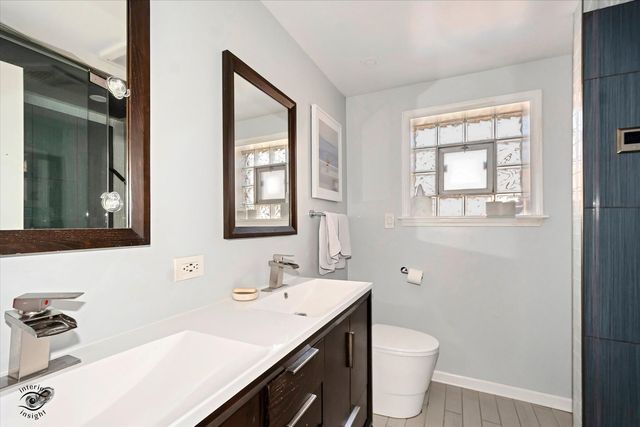 9751 S Hamlin Avenue, Evergreen Park, IL 60805