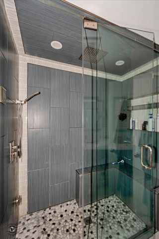 9751 S Hamlin Avenue, Evergreen Park, IL 60805