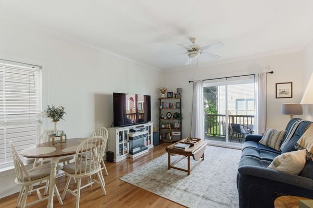 1815 Dogwood Road Apt 906, Charleston, SC 29414