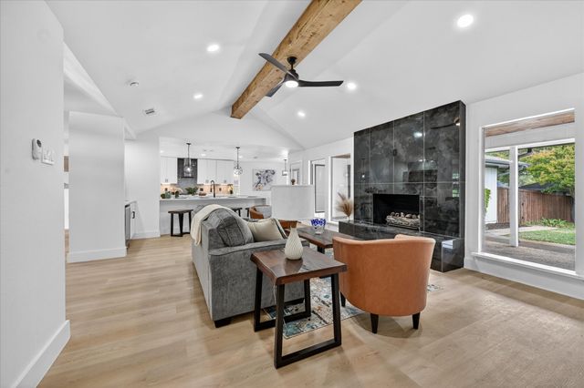 2313 Claridge Circle, Plano, TX 75075