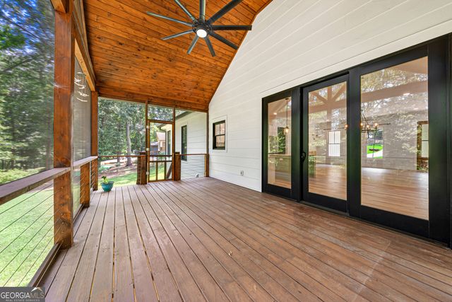 516 Winding Way, Hartwell, GA 30643