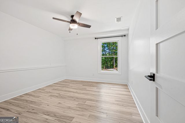 516 Winding Way, Hartwell, GA 30643