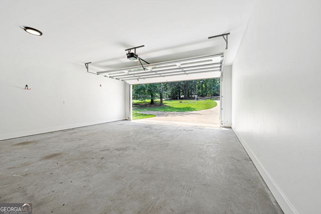 516 Winding Way, Hartwell, GA 30643
