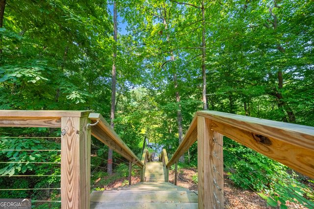 516 Winding Way, Hartwell, GA 30643