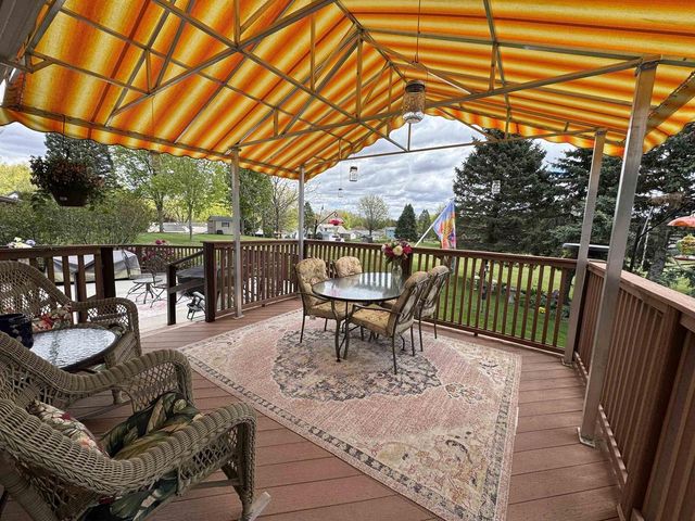 1500 Camelot Drive, Janesville, WI 53548