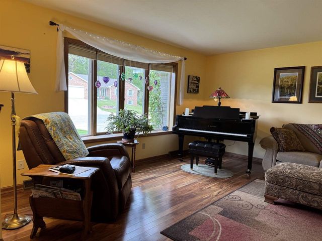 1500 Camelot Drive, Janesville, WI 53548