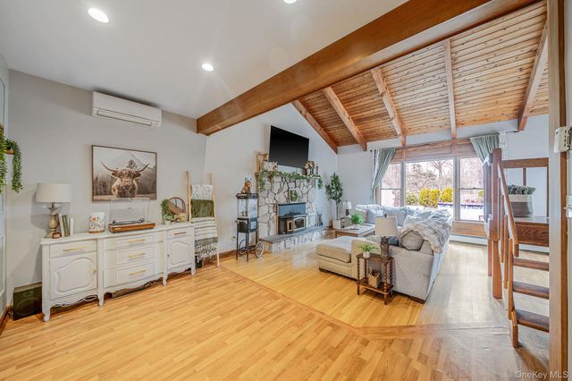 23 Wylde Road, Mount Sinai, NY 11766