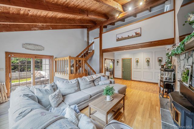 23 Wylde Road, Mount Sinai, NY 11766