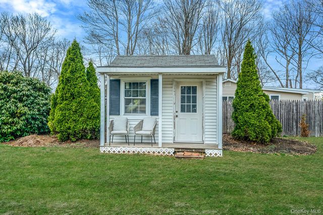 23 Wylde Road, Mount Sinai, NY 11766