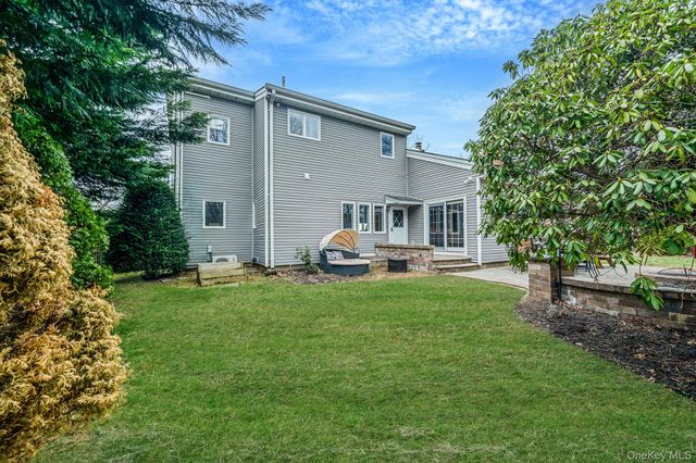 23 Wylde Road, Mount Sinai, NY 11766