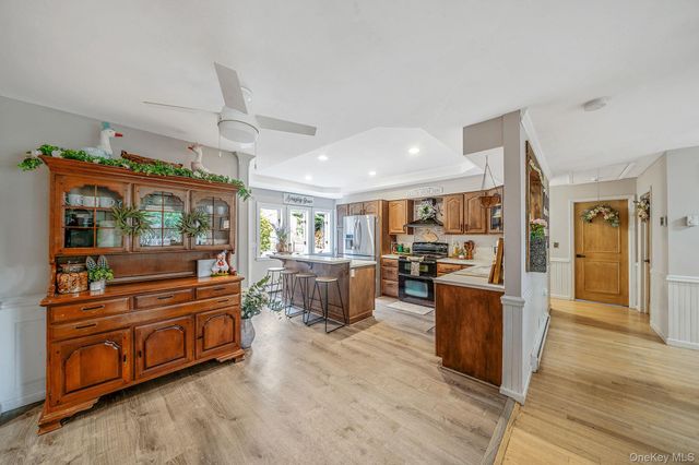 23 Wylde Road, Mount Sinai, NY 11766