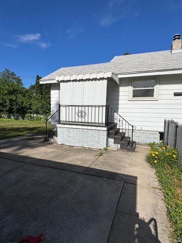 1433 Maple Row, Elkhart, IN 46514
