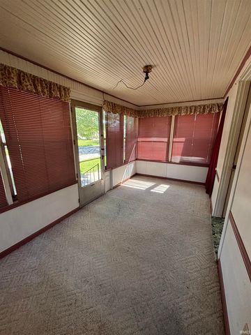 1433 Maple Row, Elkhart, IN 46514
