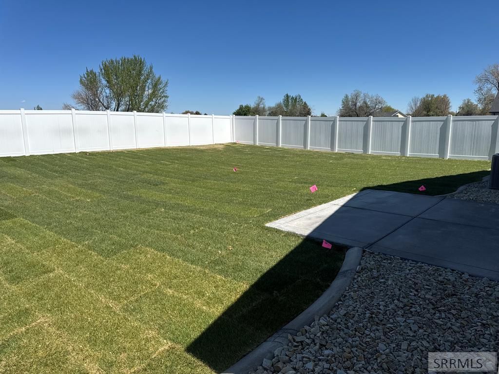 Image 2 of property listing at 513 Wooten Way, Blackfoot, ID 83221