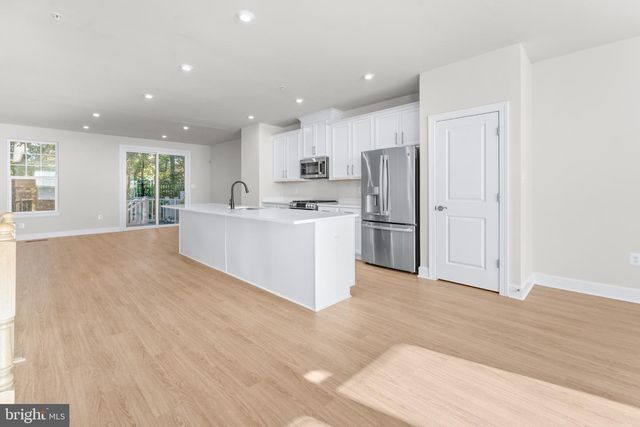 8373 MEADOWOOD DR, Hanover, MD 21076
