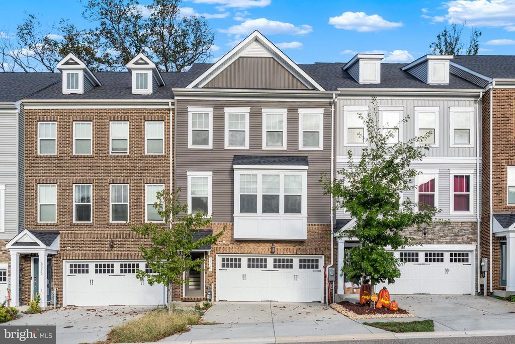 8373 MEADOWOOD DR, Hanover, MD 21076