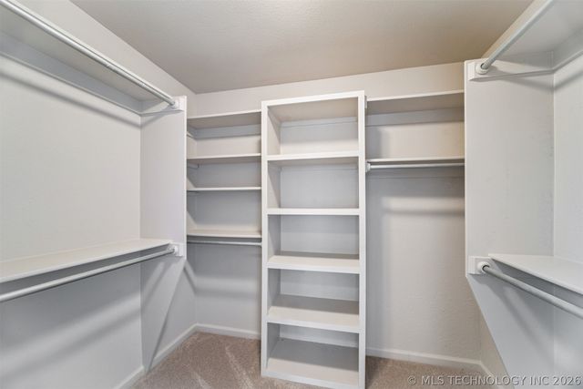 2603 SW Wolf Run Drive, Claremore, OK 74019