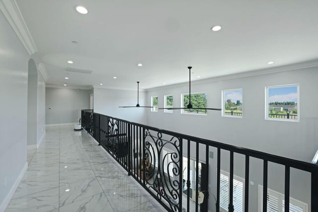 4600 Tudor Rose Gln, Stockton, CA 95212