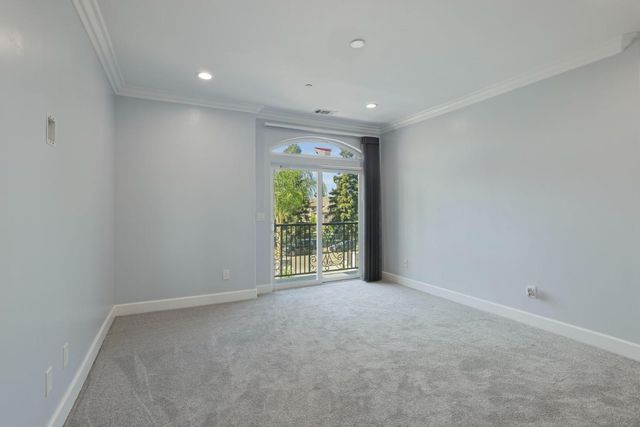 4600 Tudor Rose Gln, Stockton, CA 95212