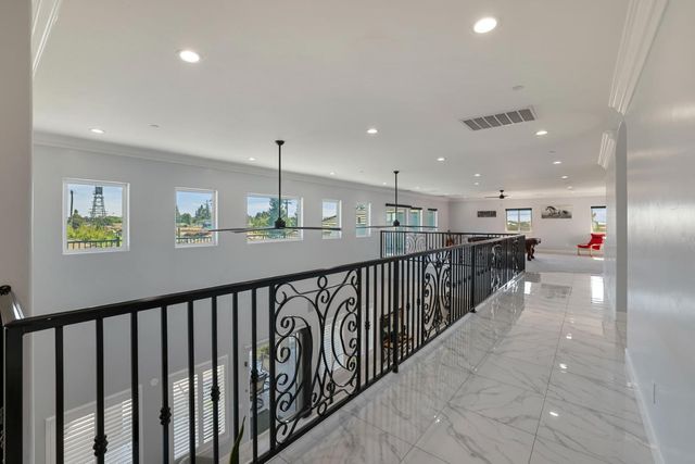 4600 Tudor Rose Gln, Stockton, CA 95212