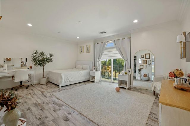 4600 Tudor Rose Gln, Stockton, CA 95212