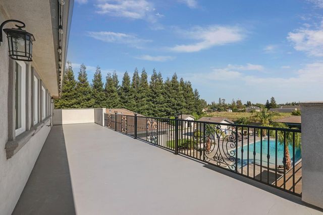 4600 Tudor Rose Gln, Stockton, CA 95212