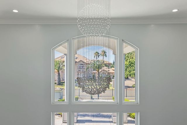 4600 Tudor Rose Gln, Stockton, CA 95212