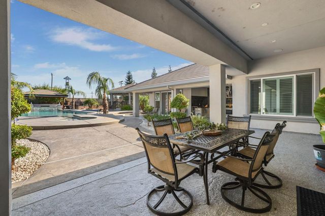 4600 Tudor Rose Gln, Stockton, CA 95212